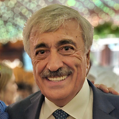 Headshot of Vange Proimos