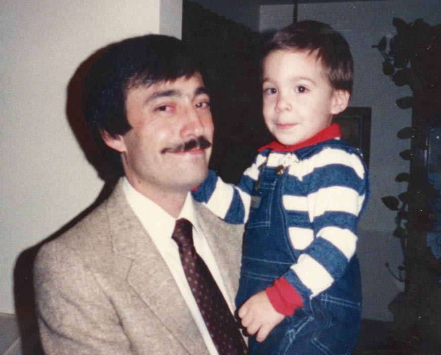 Photo of Pete Proimos as a little boy with his dad